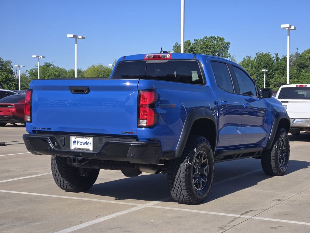 Used 2025 Chevrolet Colorado ZR2 w/ Technology Package AWD/4WD image 7