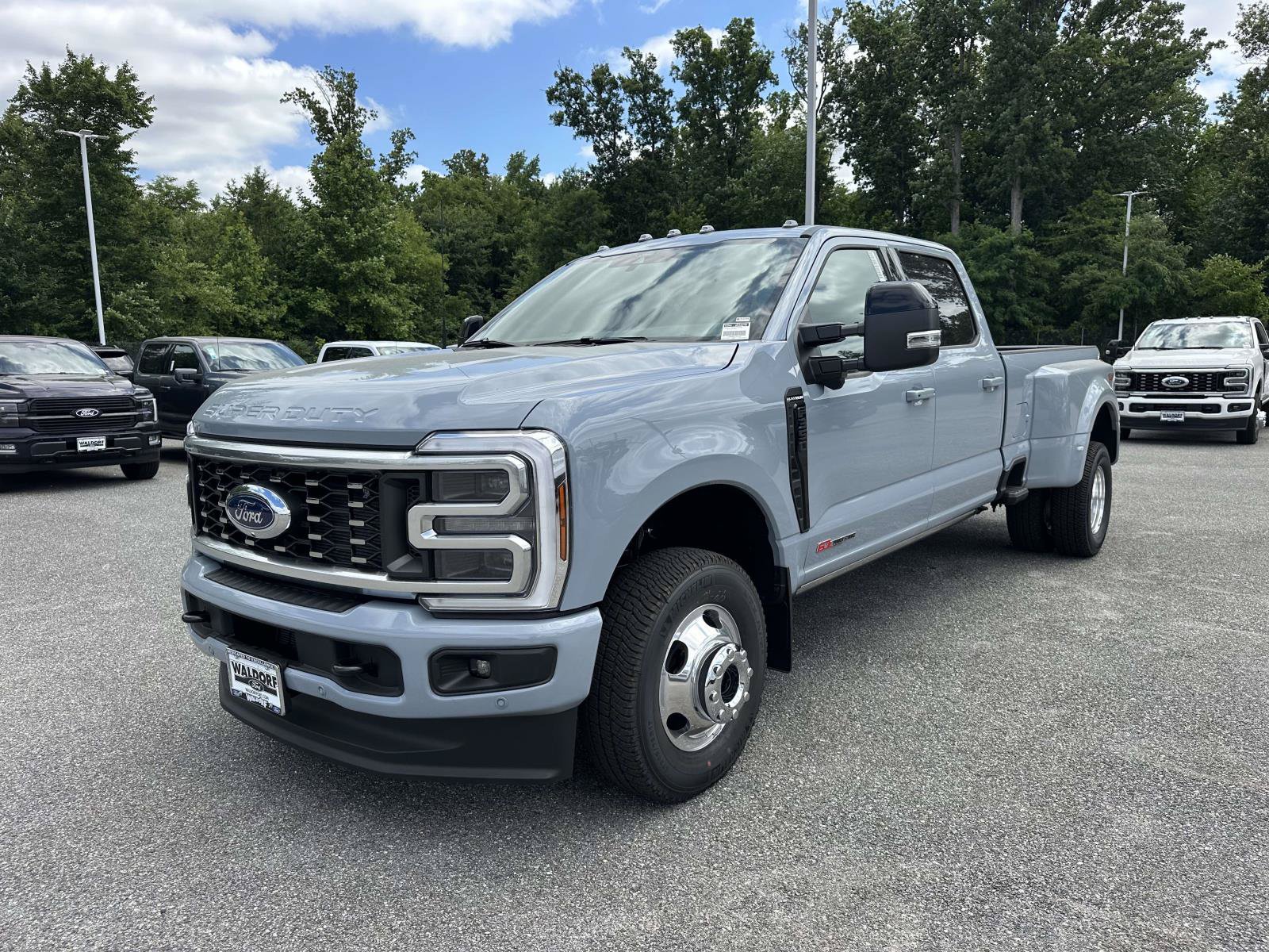 New 2026 Ford F350 Platinum AWD/4WD image 3