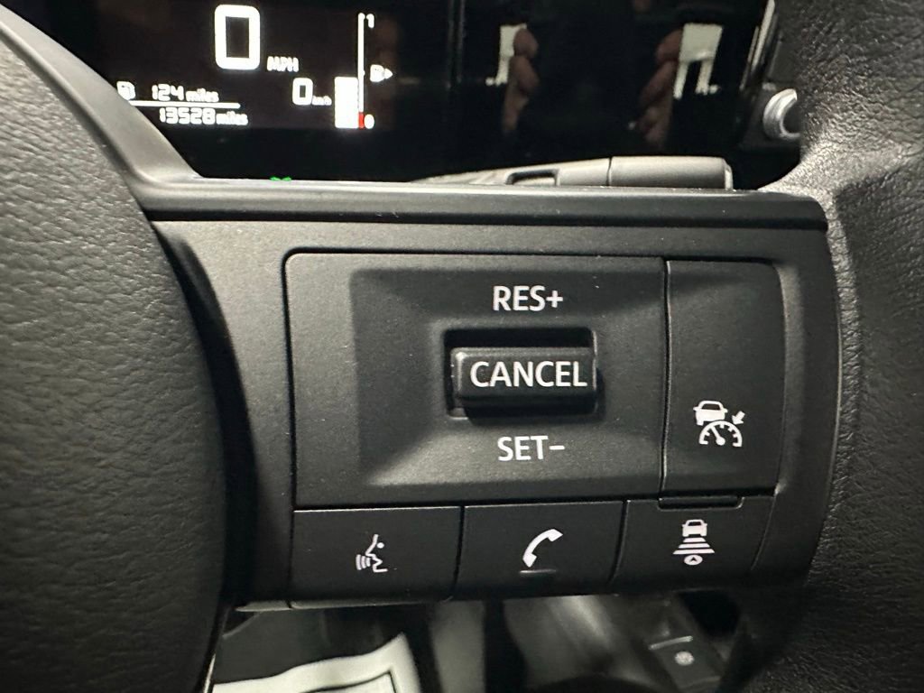 Used 2025 Nissan Kicks S AWD/4WD image 20