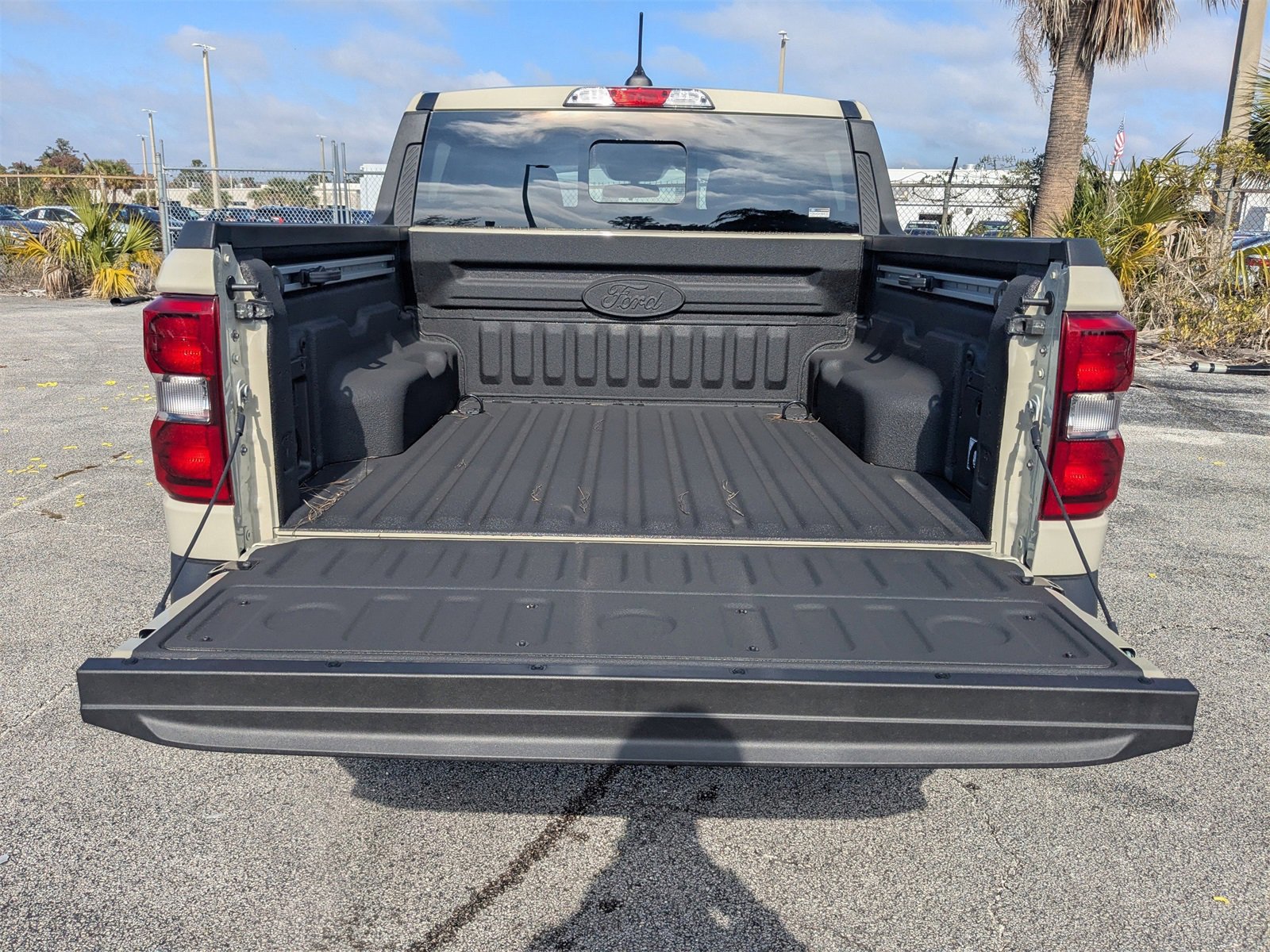 New 2025 Ford Maverick Lariat image 13