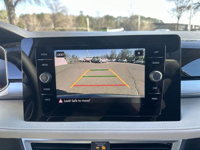 New 2026 Volkswagen Taos SE image 19