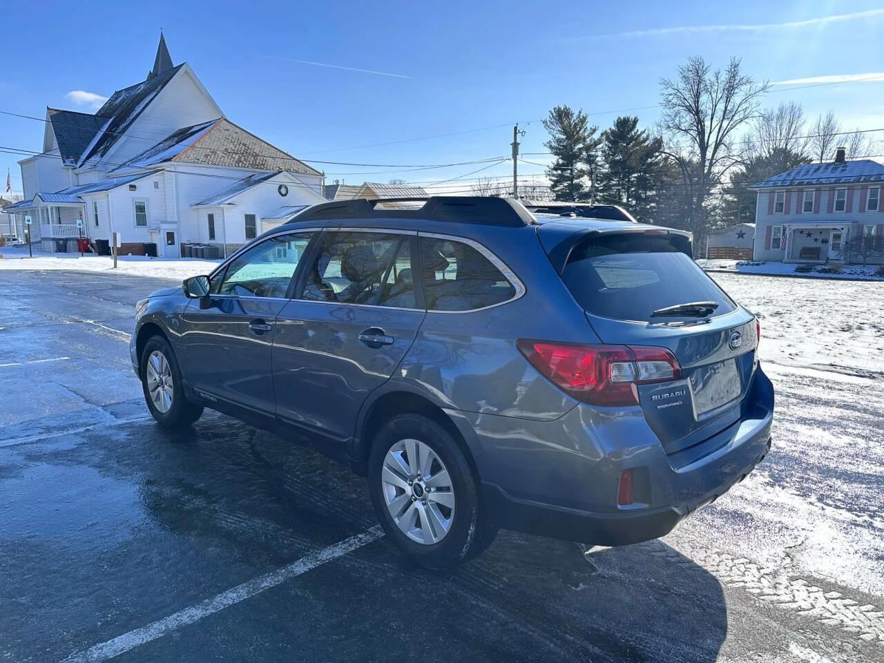 Used 2015 Subaru Outback 2.5i Premium image 8
