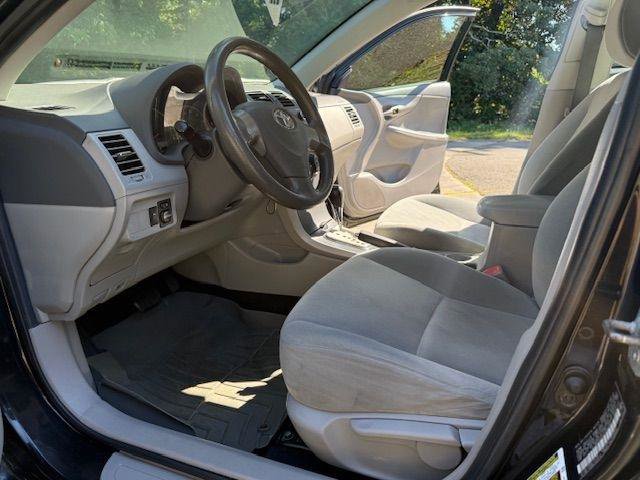 Used 2010 Toyota Corolla FWD image 25