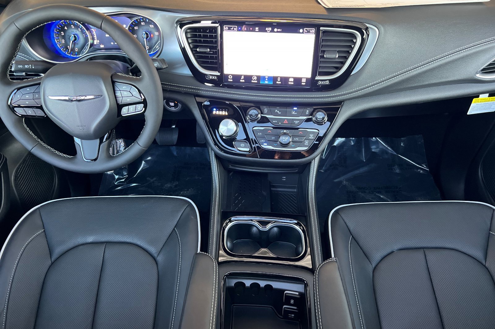 New 2026 Chrysler Pacifica Limited w/ S Appearance Package image 11