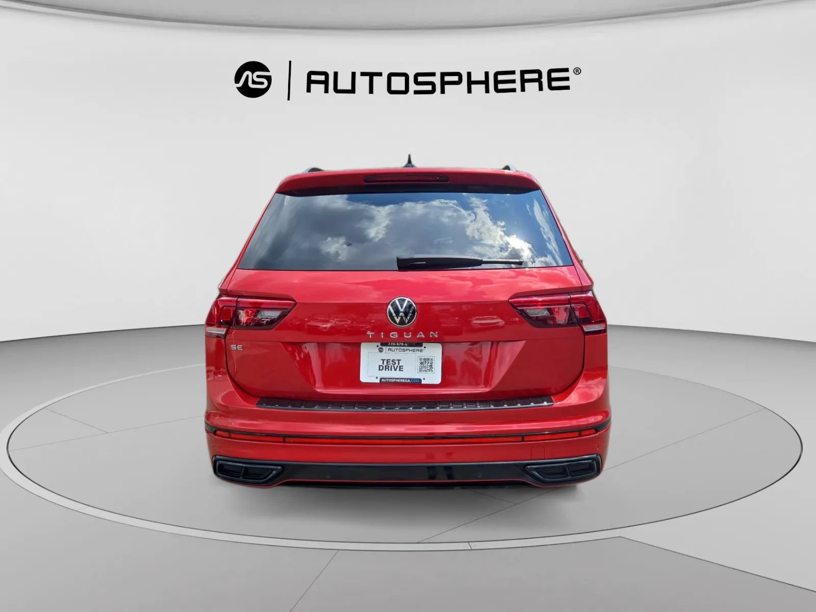 Used 2024 Volkswagen Tiguan SE R-Line FWD image 7