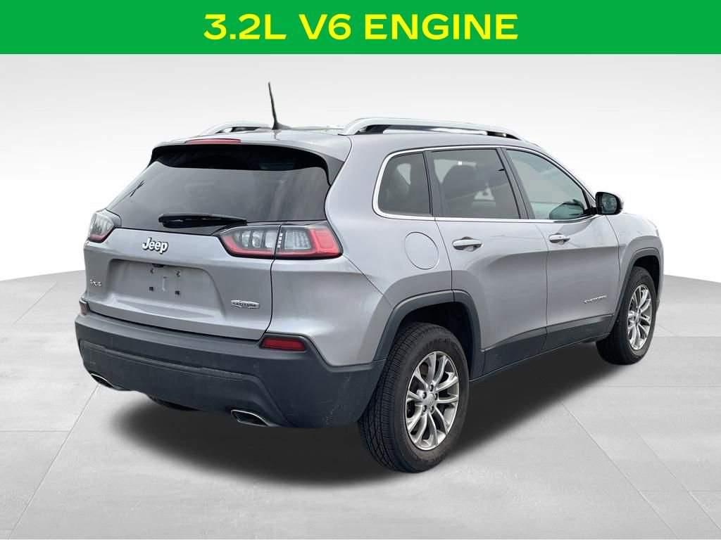 Used 2019 Jeep Cherokee Latitude Plus w/ Cold Weather Group AWD/4WD image 9