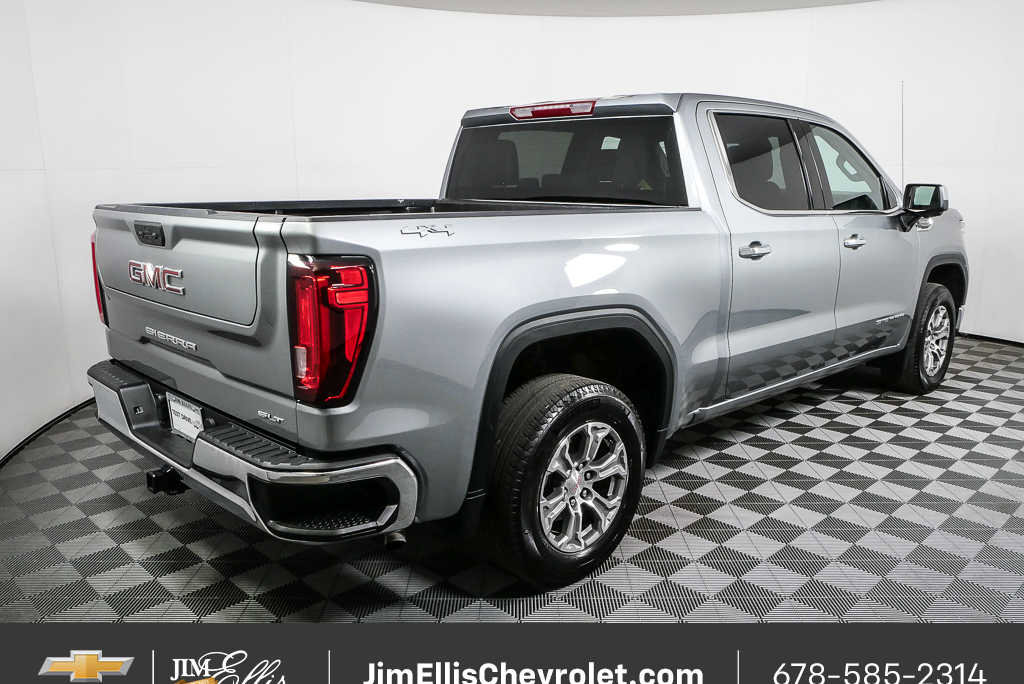 Used 2025 GMC Sierra 1500 SLT image 3