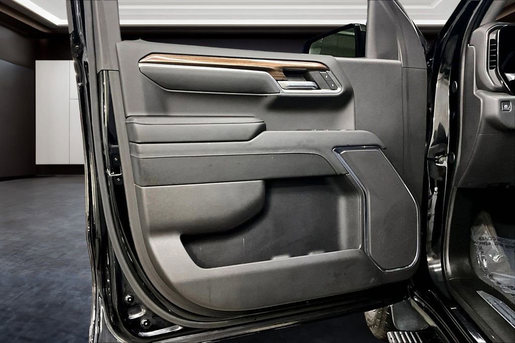 Used 2024 Chevrolet Silverado 1500 LT image 21