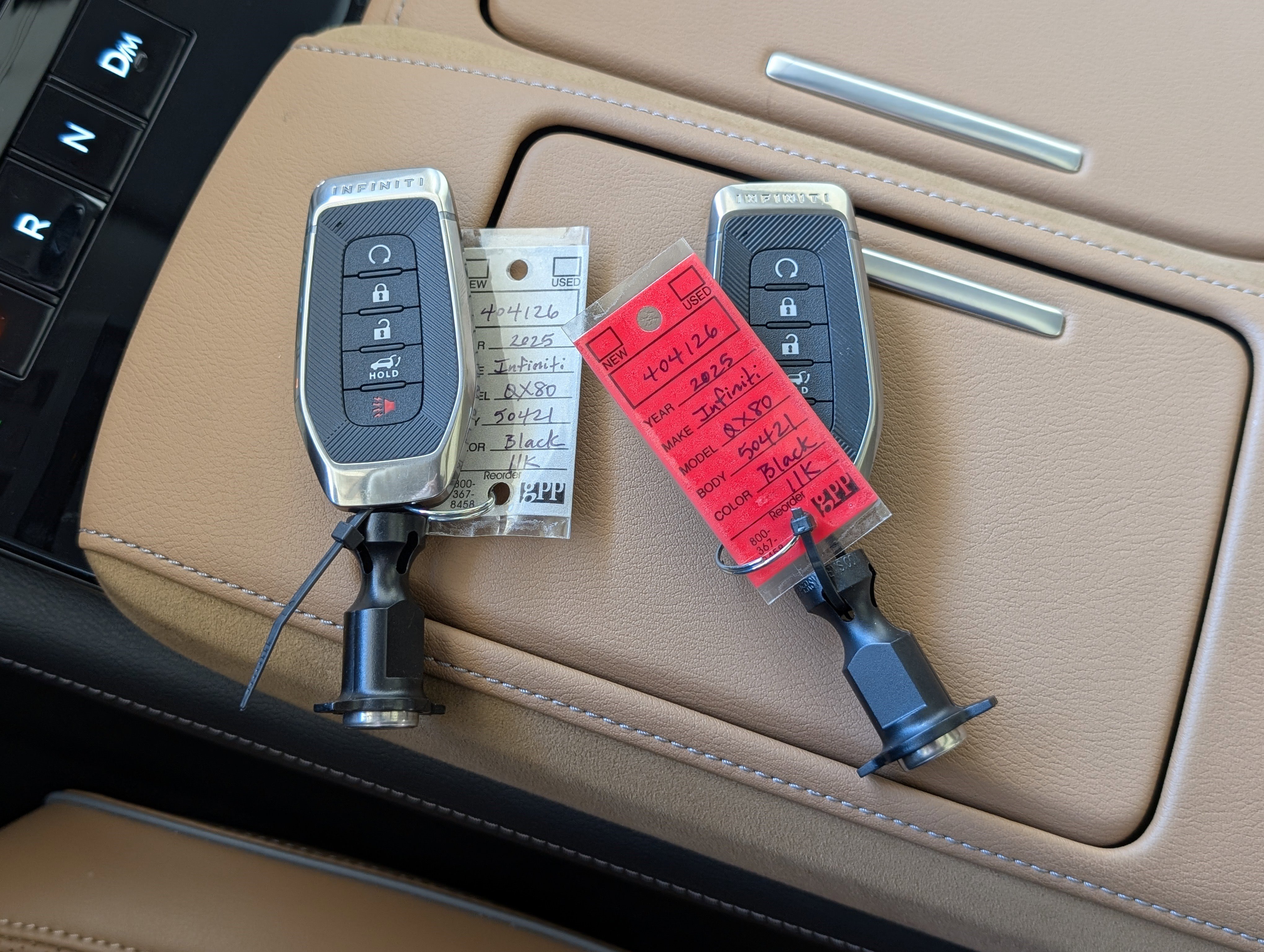 Used 2025 INFINITI QX80 Sensory image 38