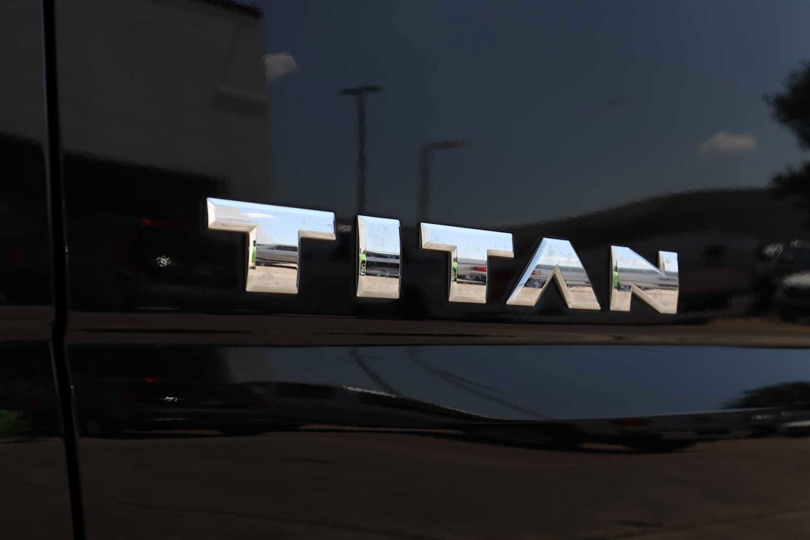 Used 2017 Nissan Titan SV RWD image 49