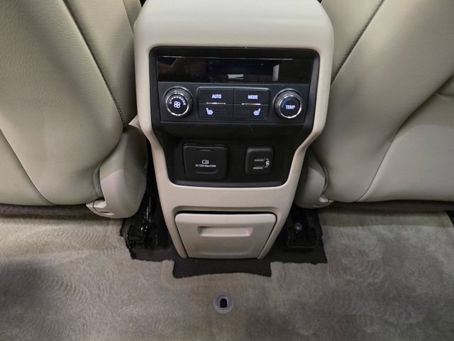 Used 2019 GMC Acadia Denali w/ Technology Package AWD/4WD image 33