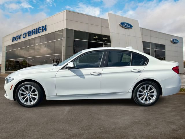 Used 2016 BMW 320i xDrive Sedan AWD/4WD image 2