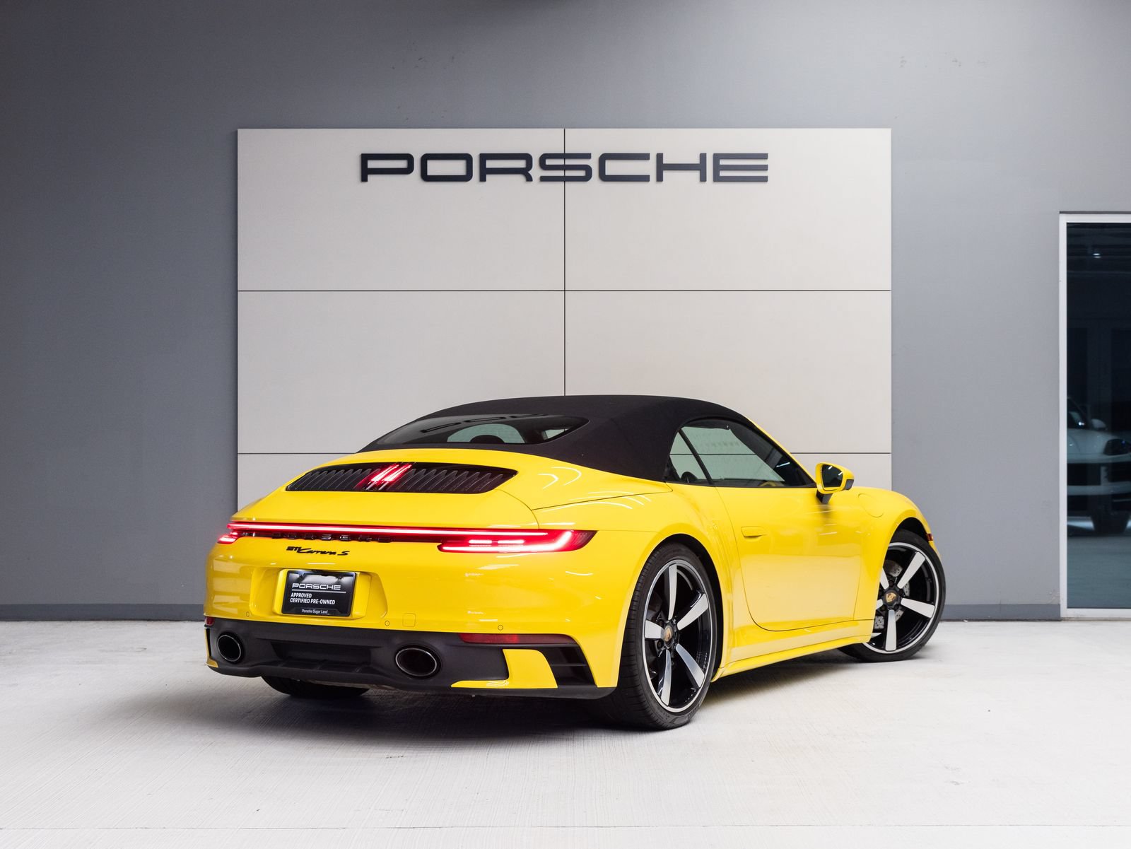 Certified 2022 Porsche 911 Carrera S RWD image 7