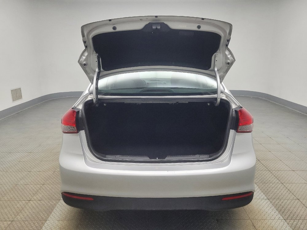 Used 2017 Kia Forte LX w/ LX Popular Package image 29