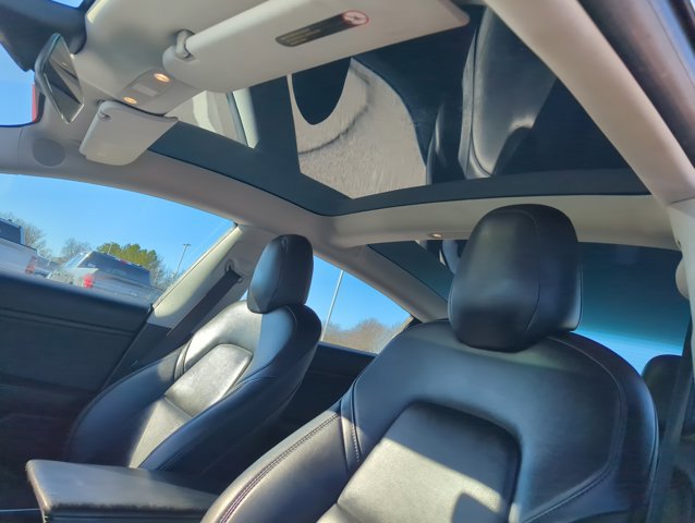 Used 2018 Tesla Model 3 Long Range image 22