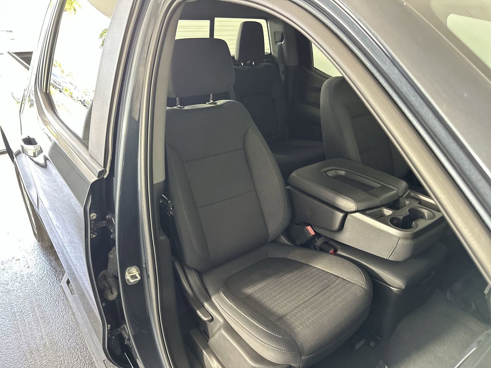 Used 2019 Chevrolet Silverado 1500 LT w/ All-Star Edition image 31