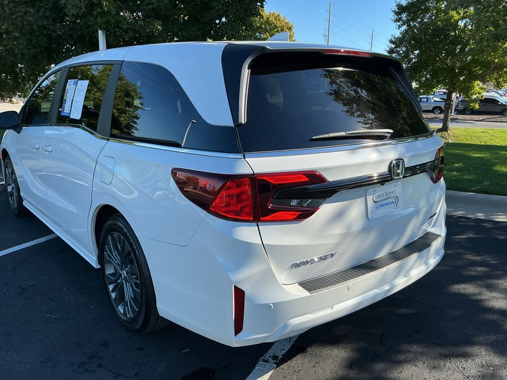 Used 2026 Honda Odyssey Touring image 10