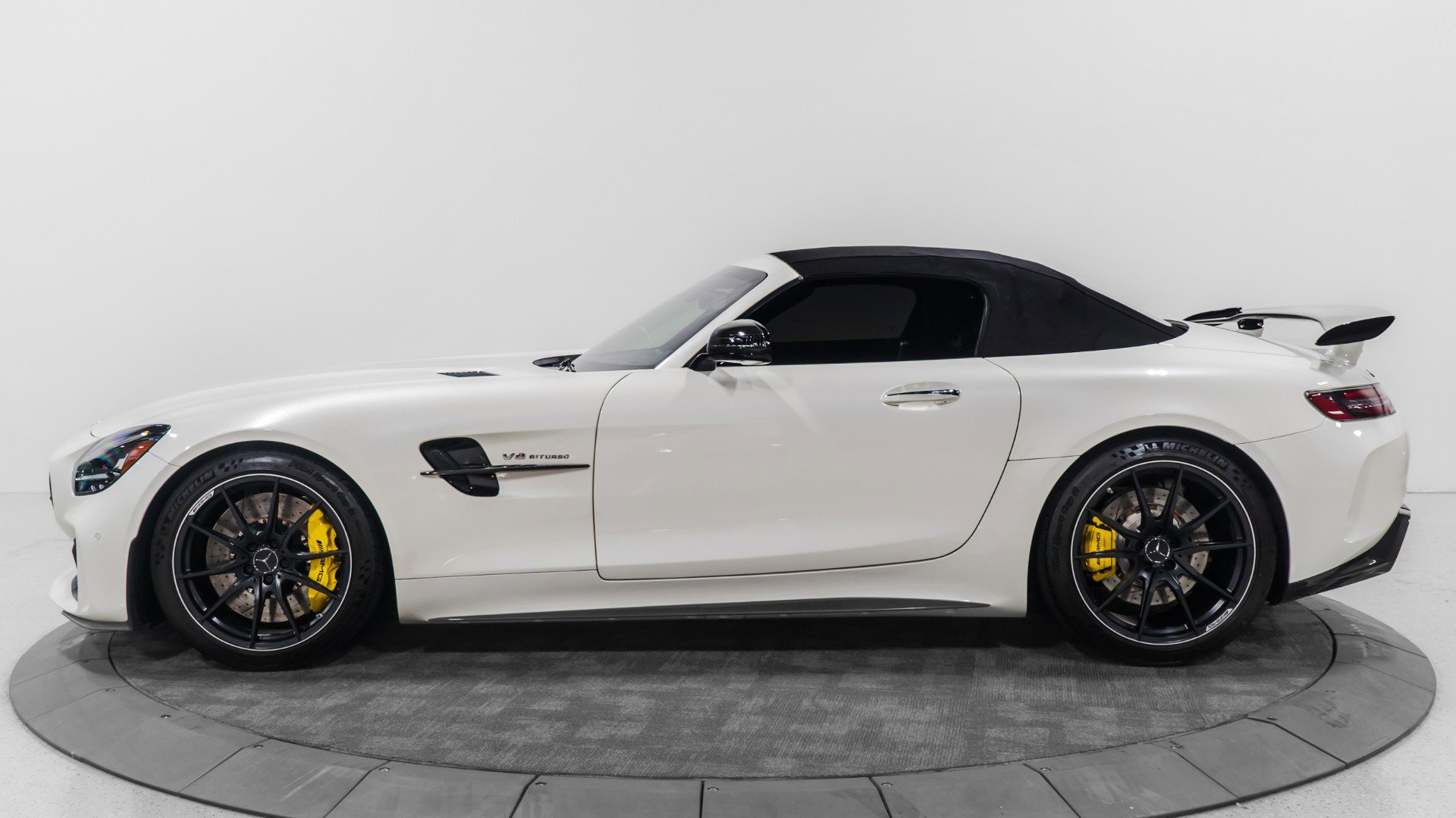 Used 2020 Mercedes-Benz AMG GT R image 14