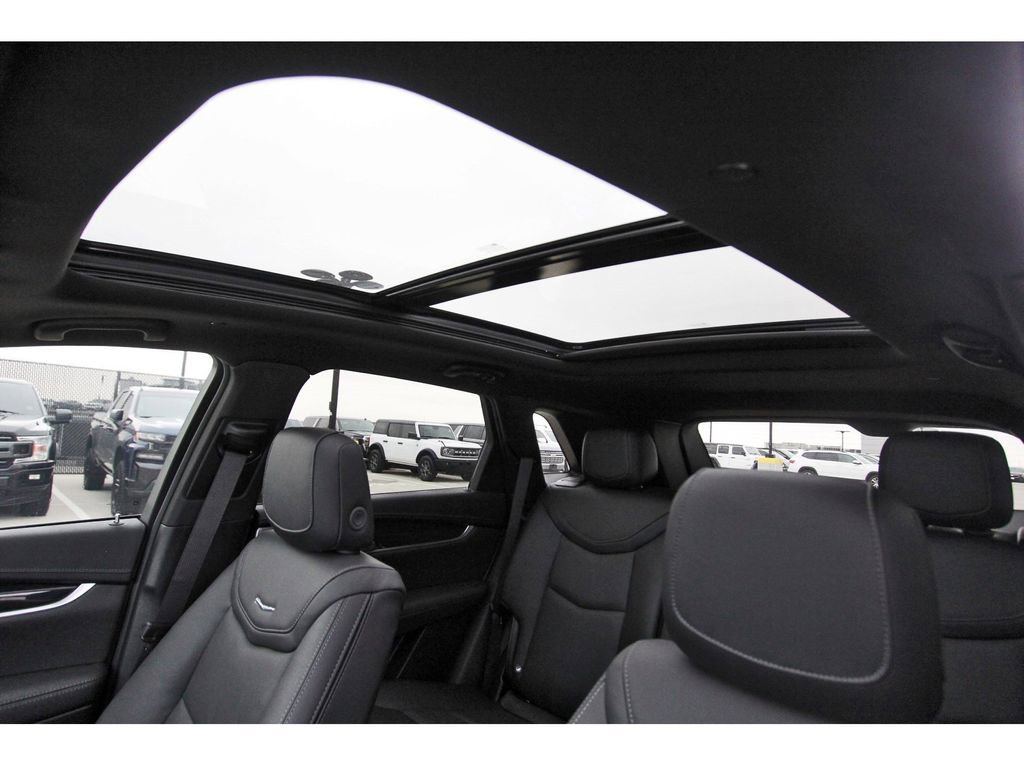 New 2026 Cadillac XT5 Premium Luxury image 24