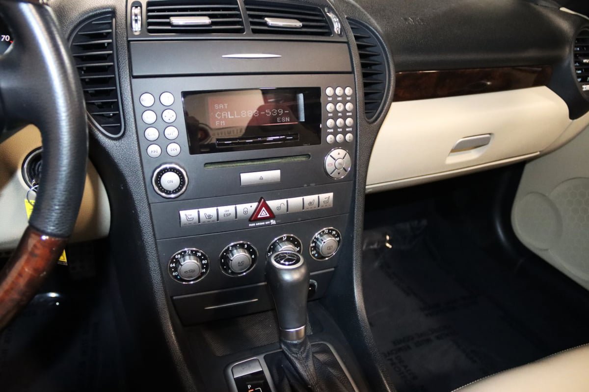 Used 2008 Mercedes-Benz SLK 350 image 53