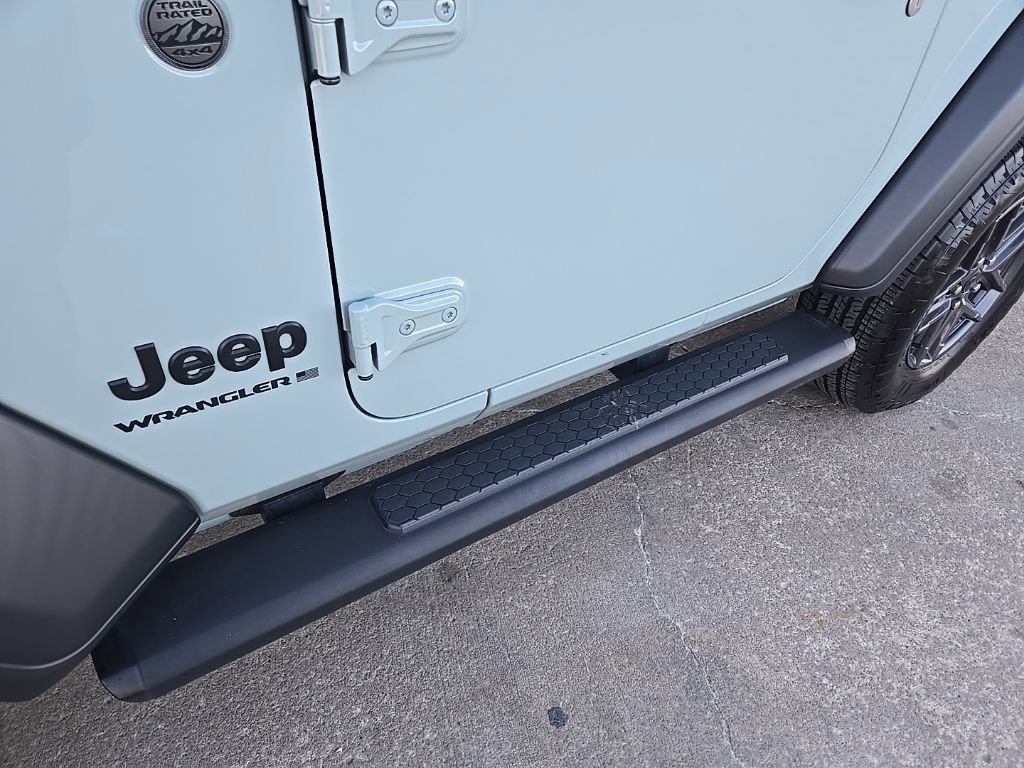 Used 2024 Jeep Wrangler Sport S image 18