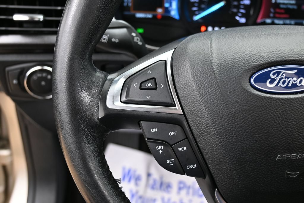 Used 2018 Ford Fusion Energi Titanium FWD image 14