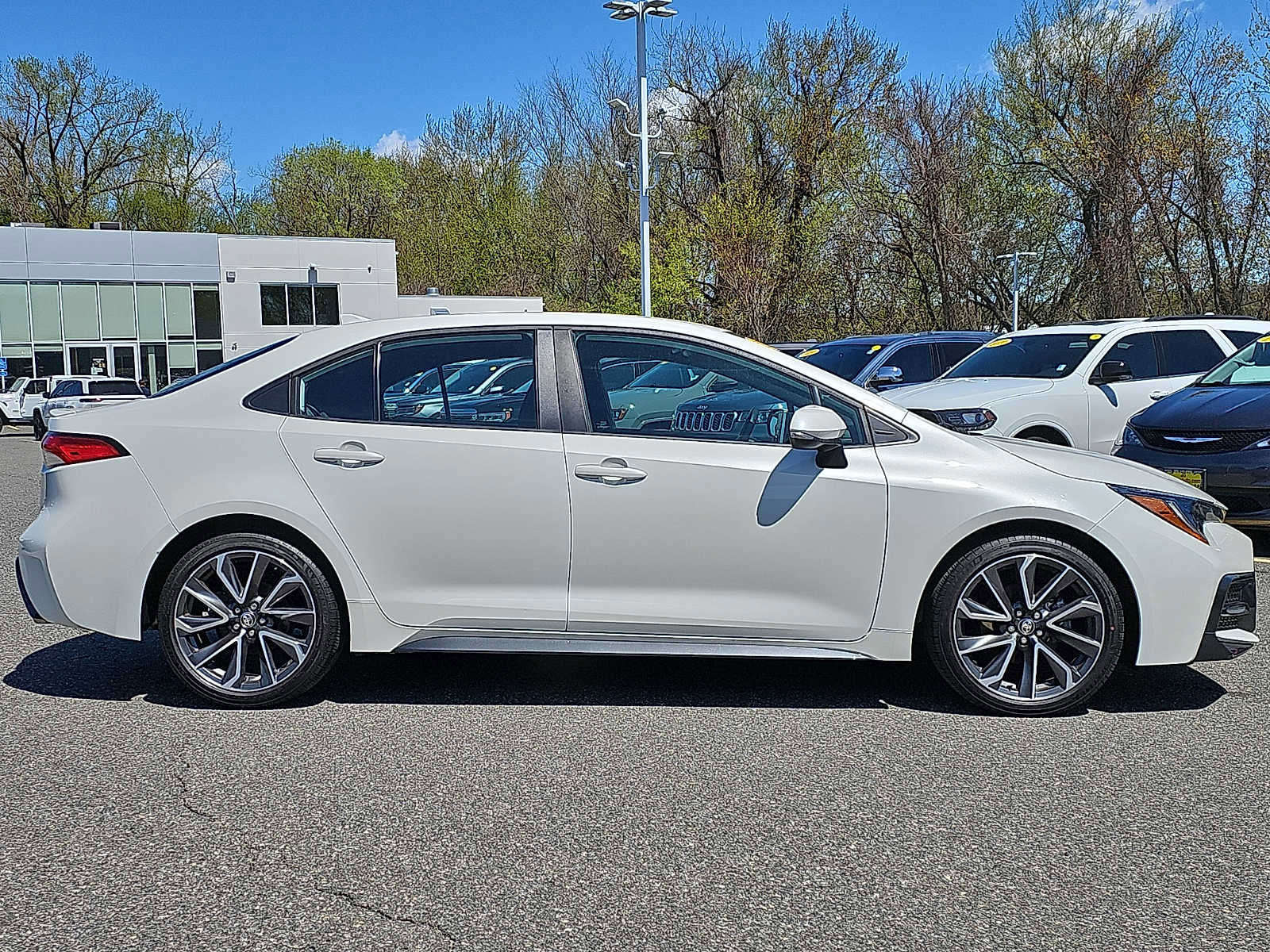 Used 2021 Toyota Corolla SE FWD image 7