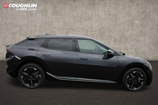New 2025 Kia EV6 Wind image 10