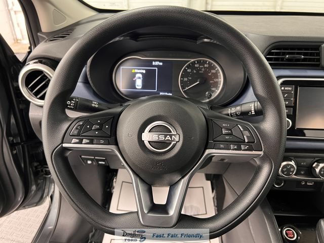 Used 2025 Nissan Versa SV FWD image 35