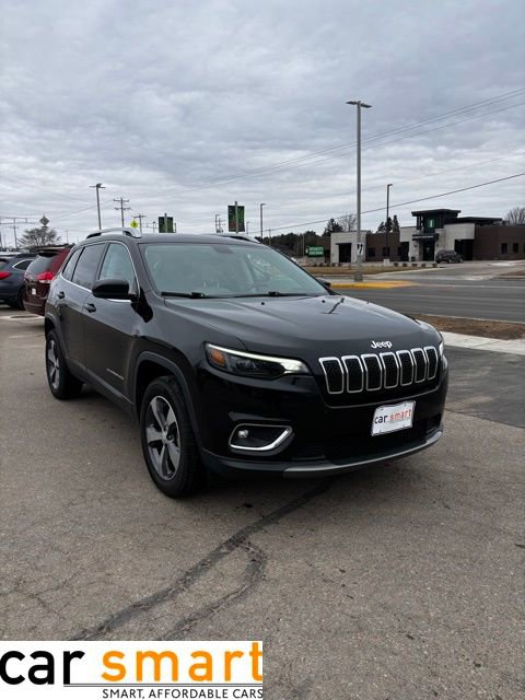 Used 2019 Jeep Cherokee Latitude Plus w/ Cold Weather Group image 1