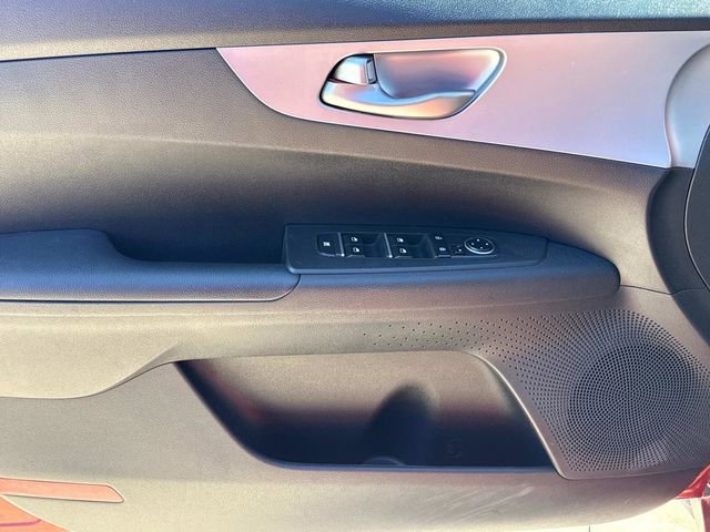 Used 2022 Kia Forte LXS image 26