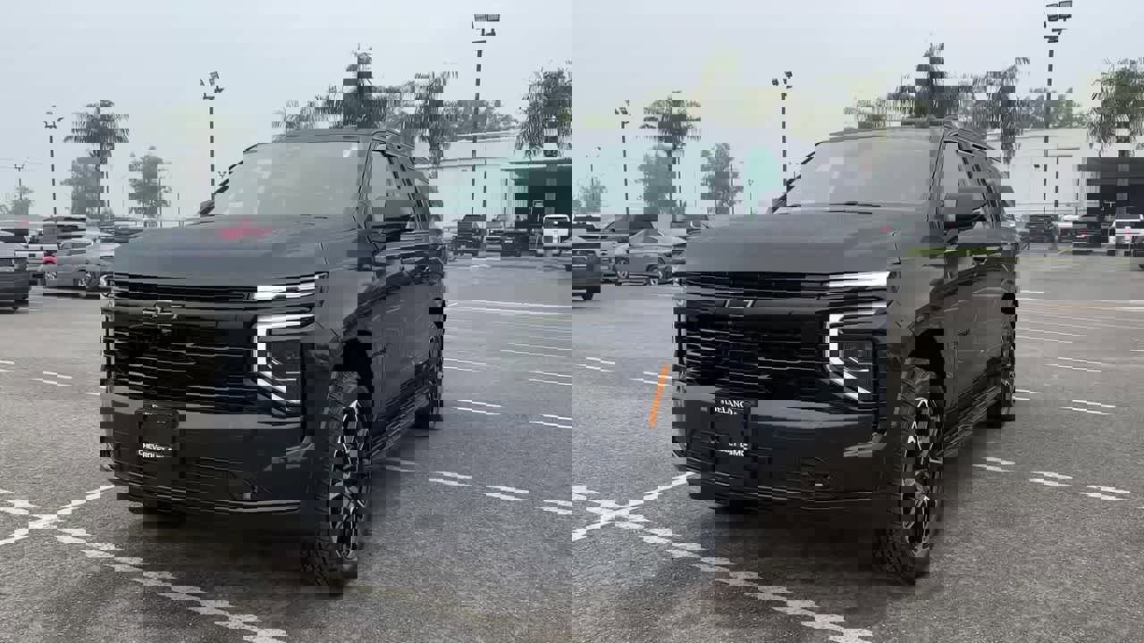 New 2026 Chevrolet Suburban RST w/ Comfort Package image 3