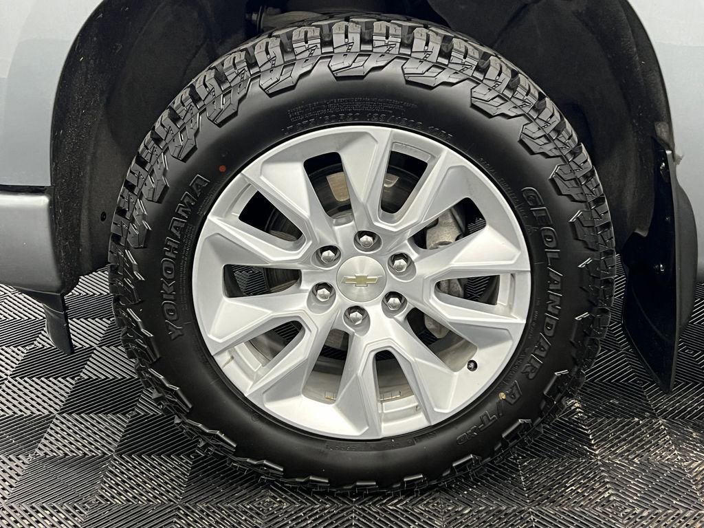 Used 2023 Chevrolet Silverado 1500 Custom AWD/4WD image 10