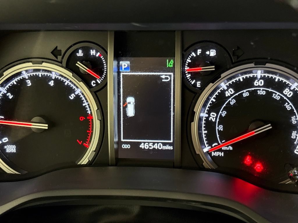 Used 2024 Toyota 4Runner TRD Off-Road Premium w/ Moonroof Package AWD/4WD image 32
