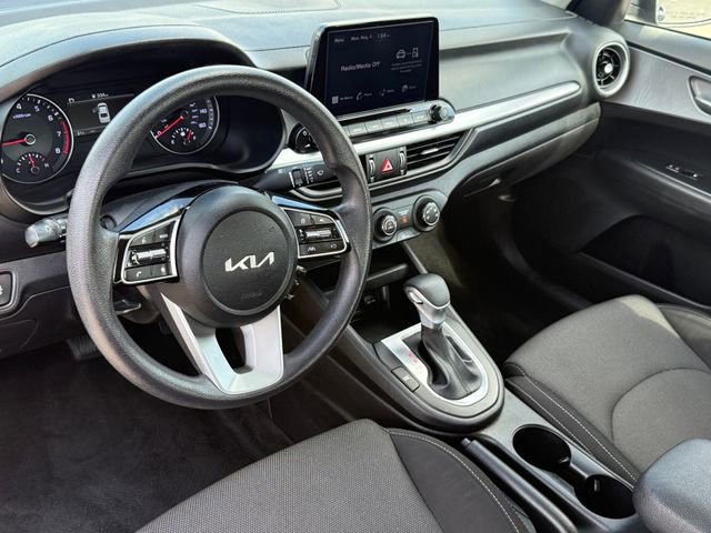 Used 2023 Kia Forte LXS FWD image 9