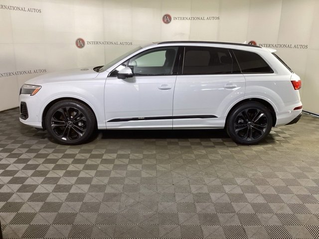 New 2025 Audi Q7 3.0T Prestige image 7
