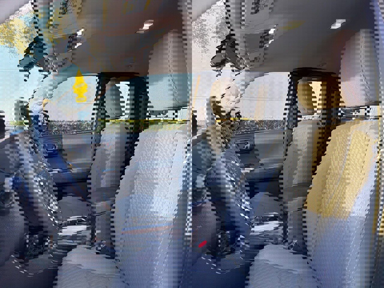 Used 2021 Toyota Tacoma SR5 image 5