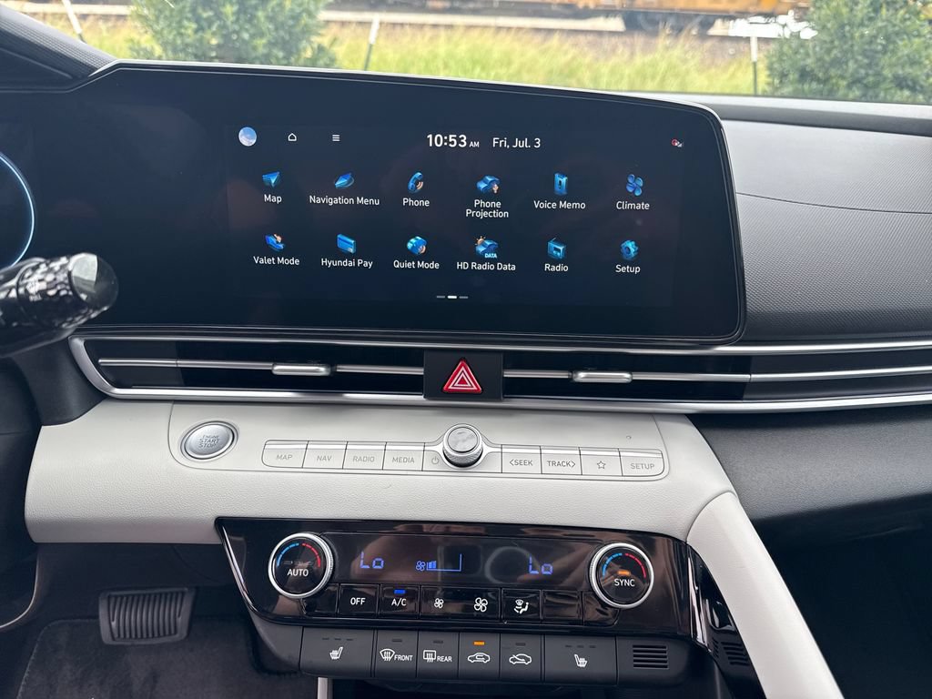 New 2026 Hyundai Elantra Limited FWD image 24