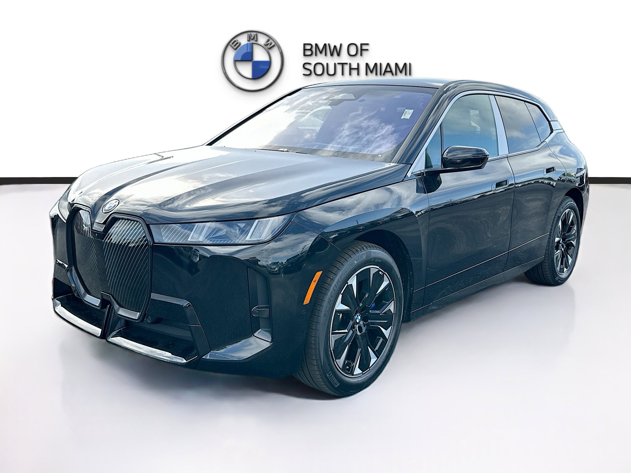New 2026 BMW iX xDrive60 w/ M Sport Package image 3