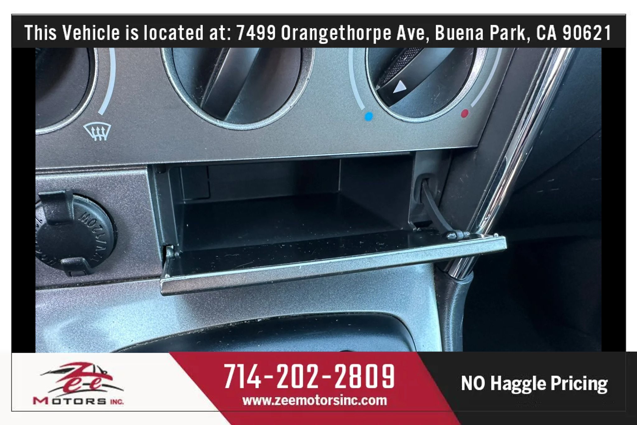 Used 2005 Toyota Matrix XR FWD image 28
