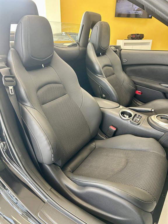 Used 2014 Nissan 370Z Touring w/ Navigation Package RWD image 13