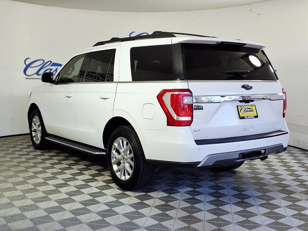 Used 2021 Ford Expedition XLT image 2