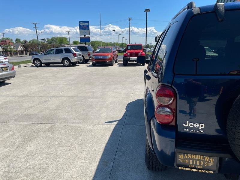 Used 2005 Jeep Liberty Limited AWD/4WD image 13