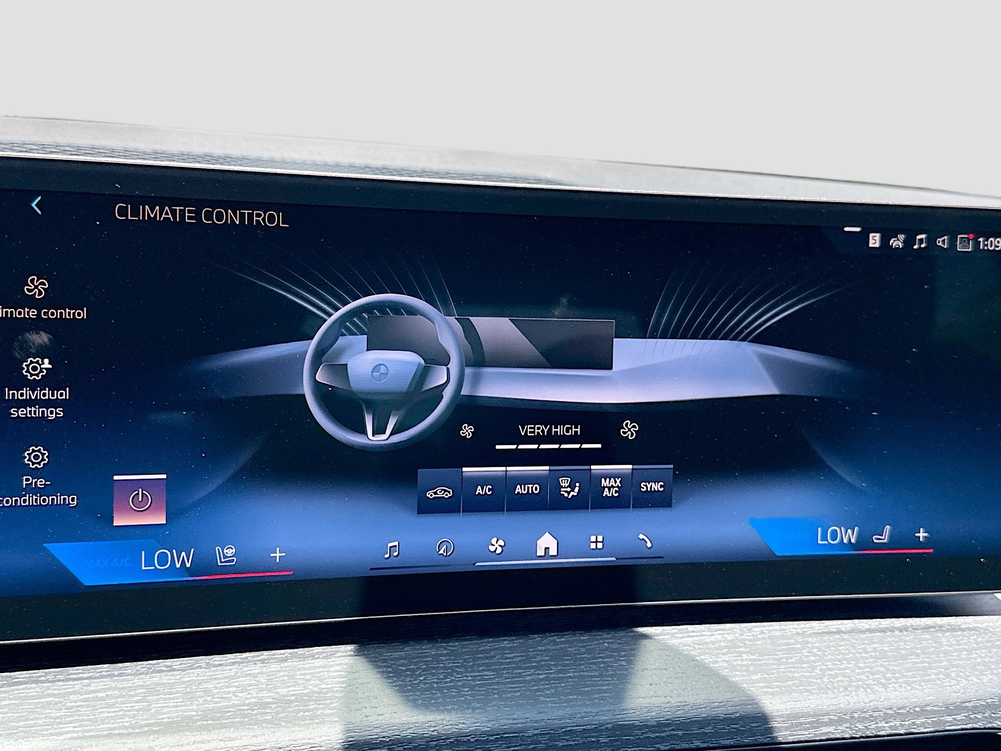 New 2025 BMW 330i Sedan w/ Premium Package RWD image 15