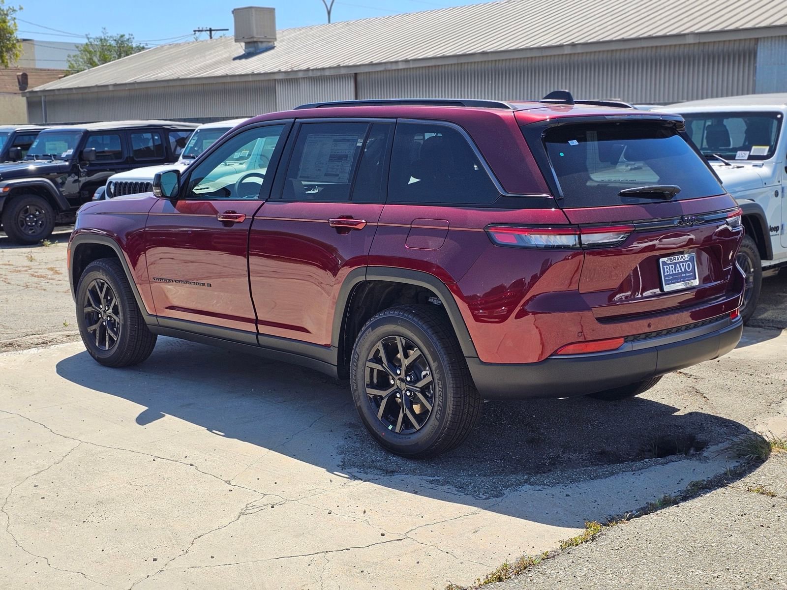 New 2026 Jeep Grand Cherokee Altitude RWD image 5
