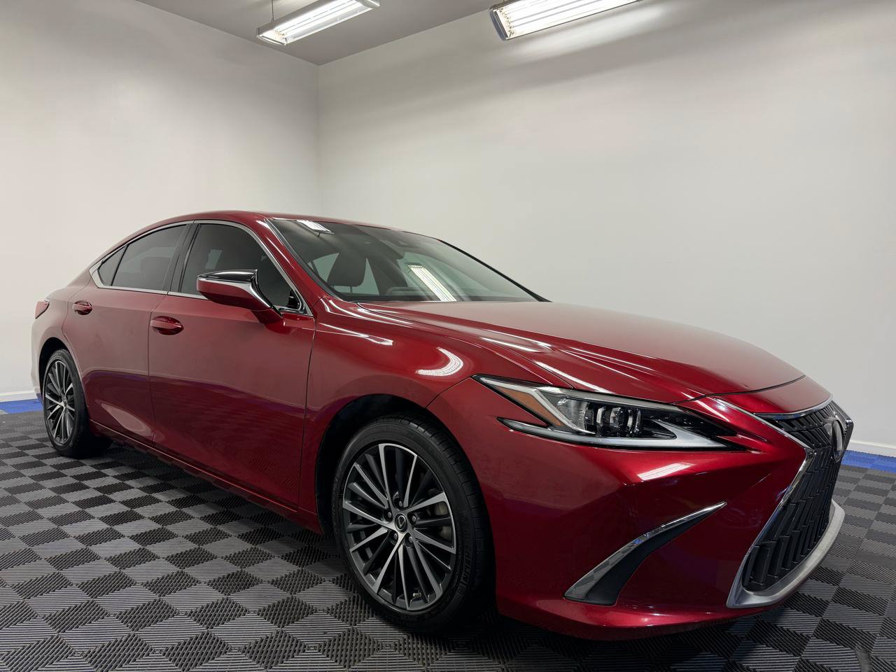 Used 2023 Lexus ES 350 w/ Premium Package FWD image 1
