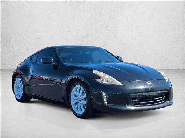 Used 2016 Nissan 370Z Coupe RWD image 3