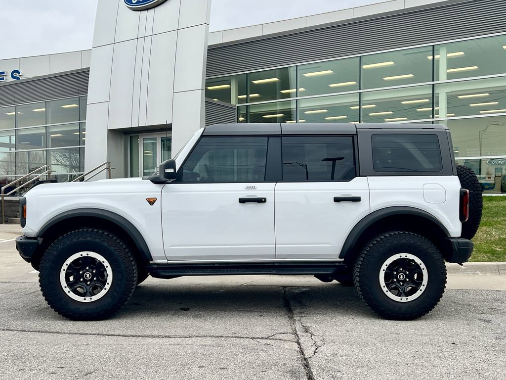 Used 2023 Ford Bronco Badlands w/ Sasquatch Package image 3