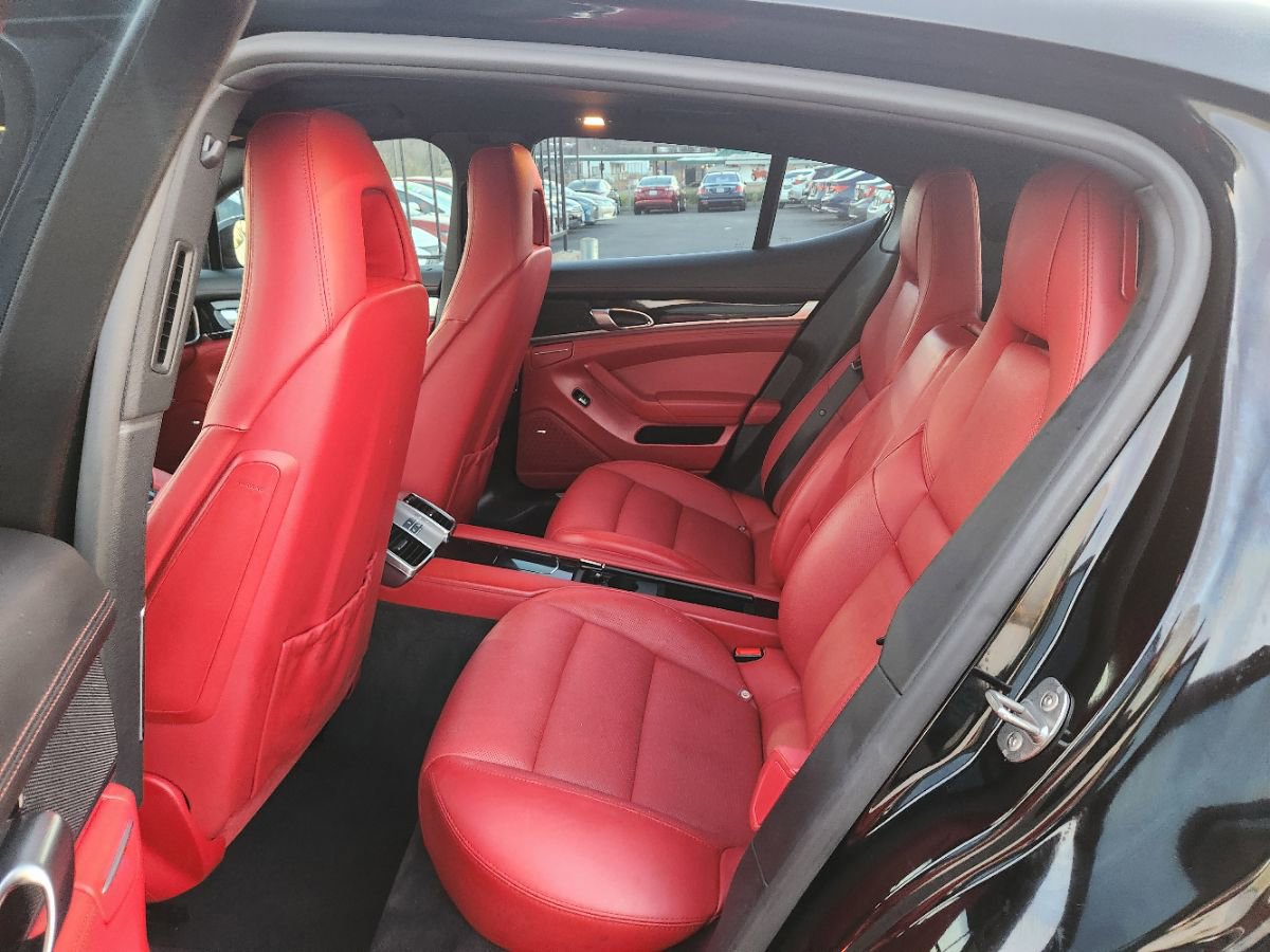 Used 2014 Porsche Panamera 4 image 10