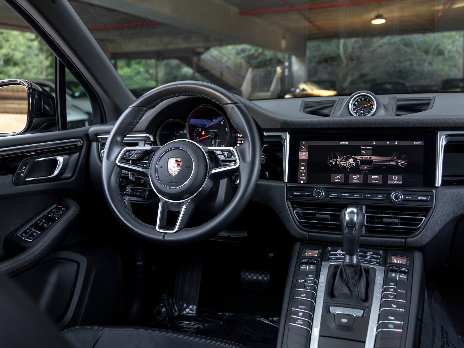 Certified 2021 Porsche Macan AWD/4WD image 40